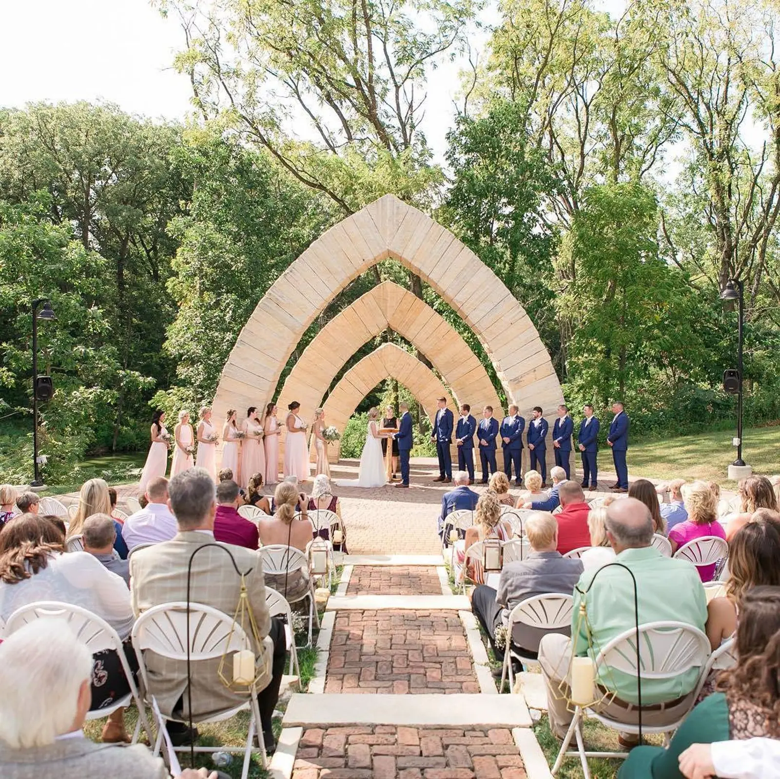 A full ceremony under the arches
